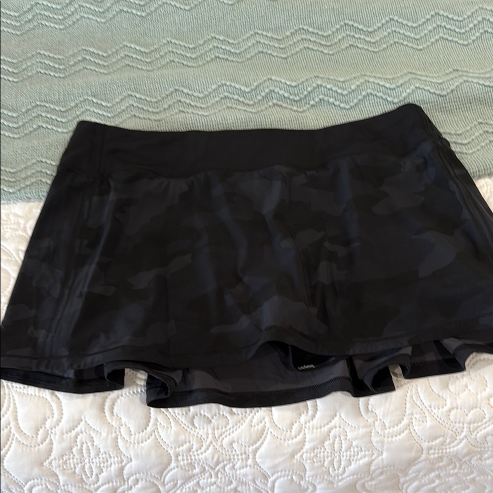 Lululemon Athletica Black camp tennis skirt 12